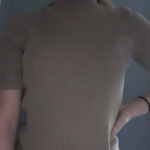 Nude short sleeve ribbed top